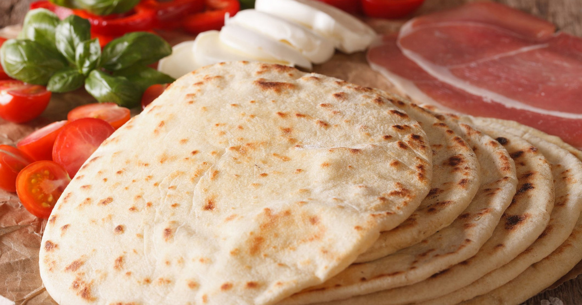 Puha olasz laposkenyér, avagy piadina: pár perc alatt megsül