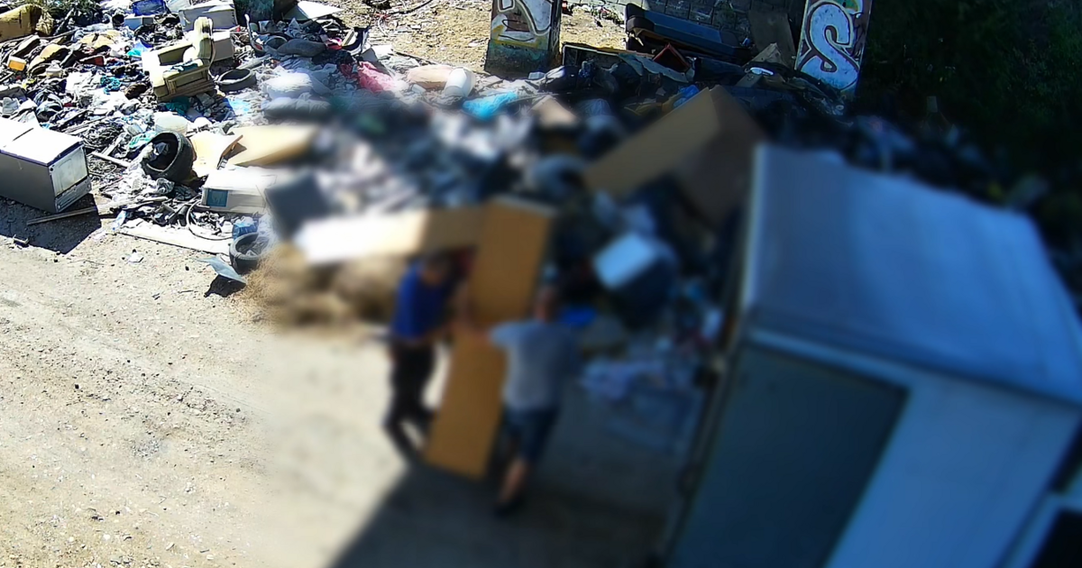A MÁV autójával hordták illegálisan a szemetet Érdre, a cég elhatárolódott