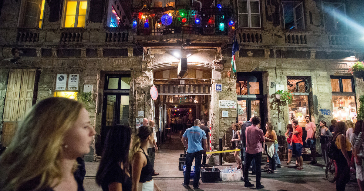 Index – Belföld – „Ha tízkor bezárnak, megszűnik a zaj és eltűnik a prostitúció” – Erzsébetvárosban …