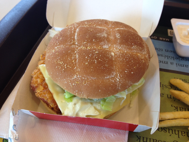 A Brodway Burger csirkével támad.