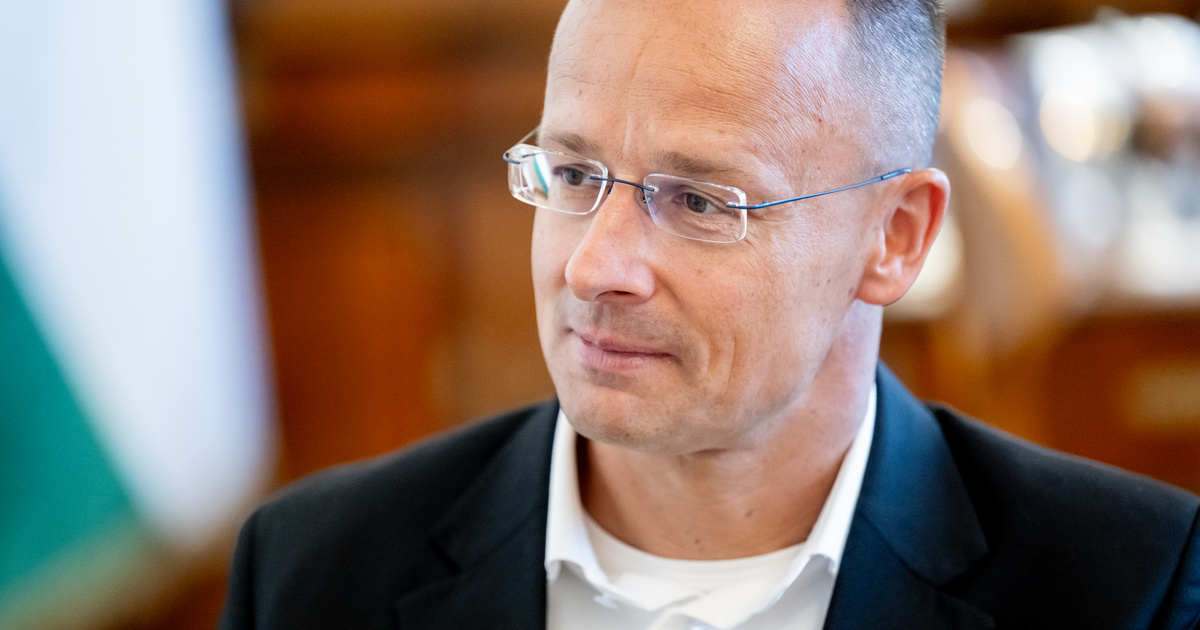 Index – Belföld – „Brüsszel azt akarja, hogy illegális migránsok árasszák el Európát” – Szijjártó Pé…