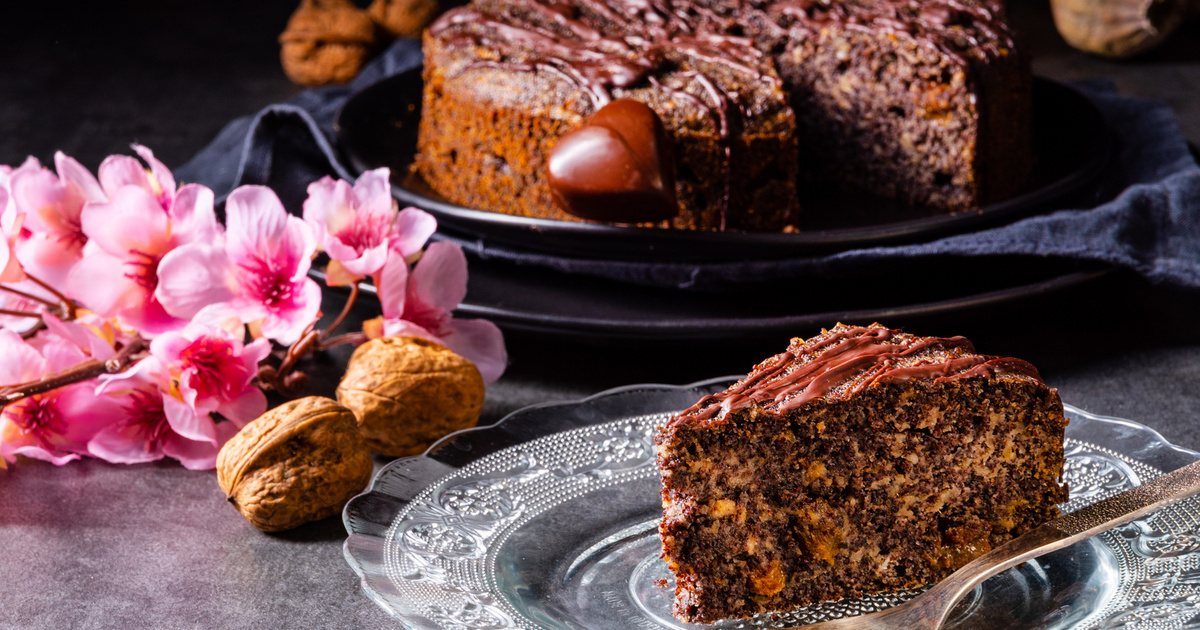 Sütés nélkül készülő, mennyei máktorta: így lesz a tésztája igazán szaftos