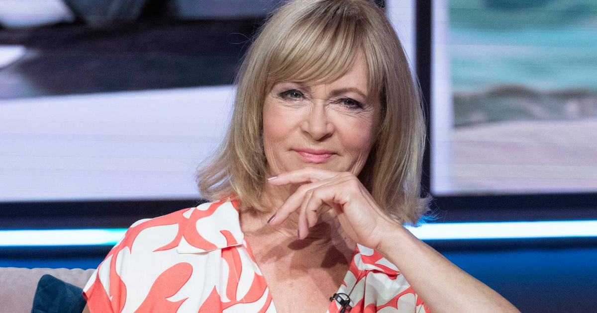 A Magyar Televízió bemondónője 64 évesen évtizedeket is letagadhat: olyan szerkókat is bevállal, mint a 20 évesek