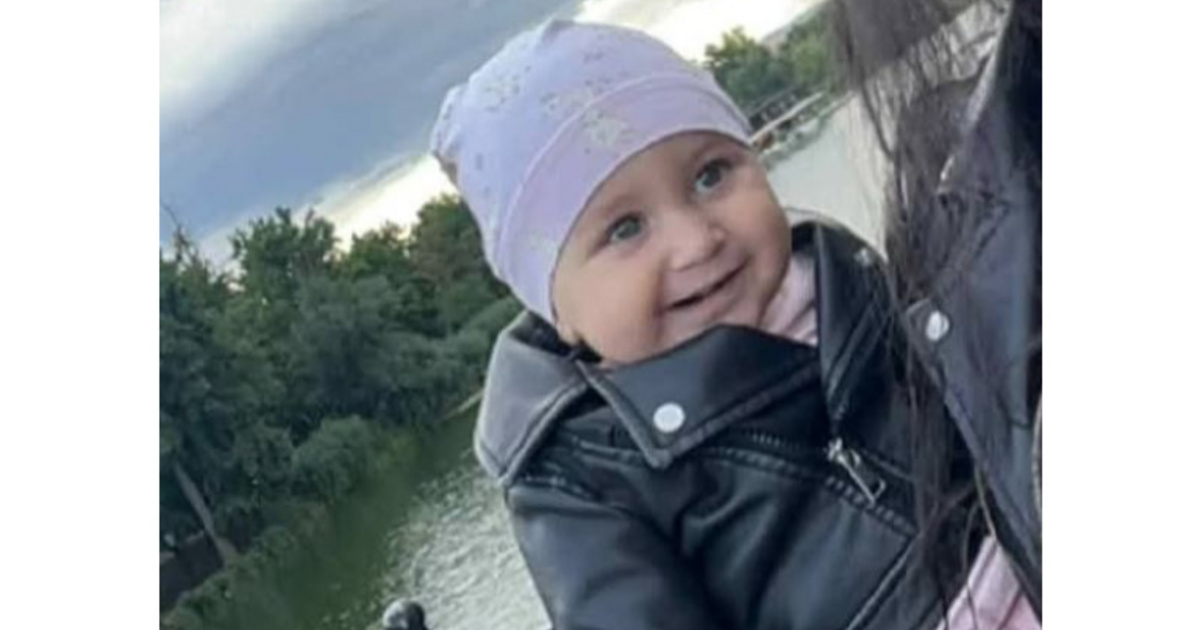Eltűnt egy egyéves kislány, napok óta nem bukkannak a nyomára