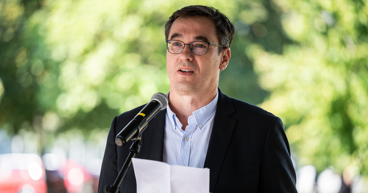 A buszok állapotáról vár leveleket a kormányhivatal, Karácsony Gergely szerint másról kellene írni nekik