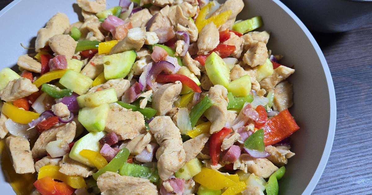 Isteni serpenyős, cukkinis csirkemell: ebből a fogásból biztos a repeta