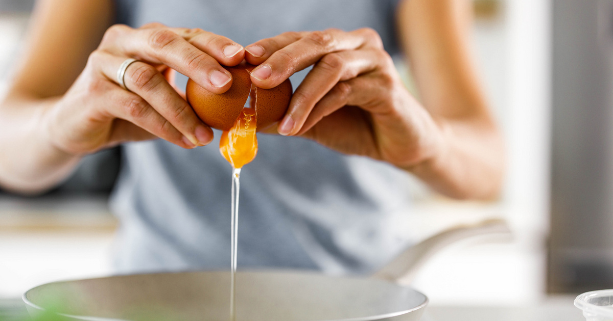 Így válaszd szét a tojássárgáját a fehérjétől – Zseniális konyhai trükköket mutatunk