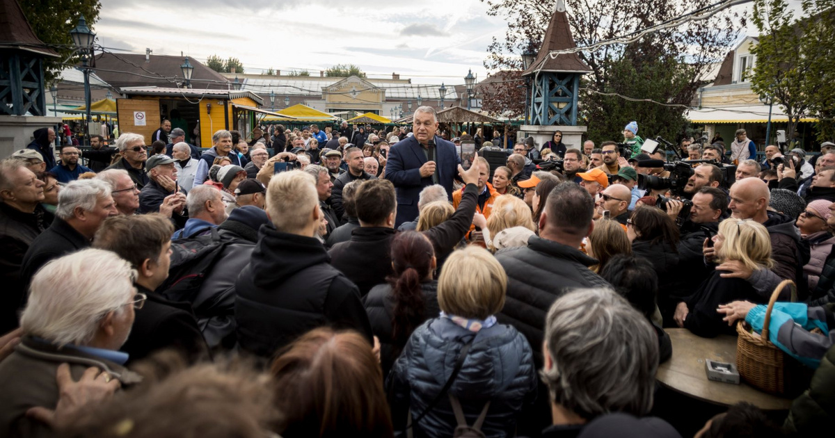 Orbán Viktor váratlanul feltűnt a piacon, és bejelentette, aláírásgyűjtést indítanak Brüsszel háborús tervei ellen