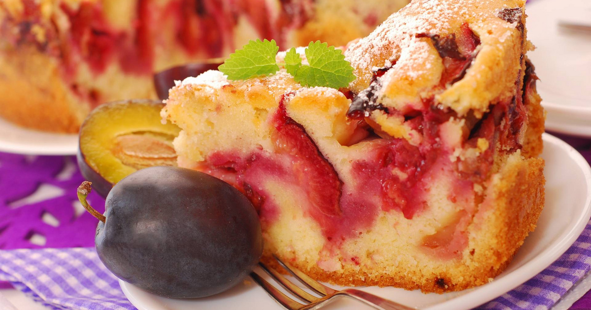 8 szilvás süti a pitétől a piskótáig: nem lehet velük betelni