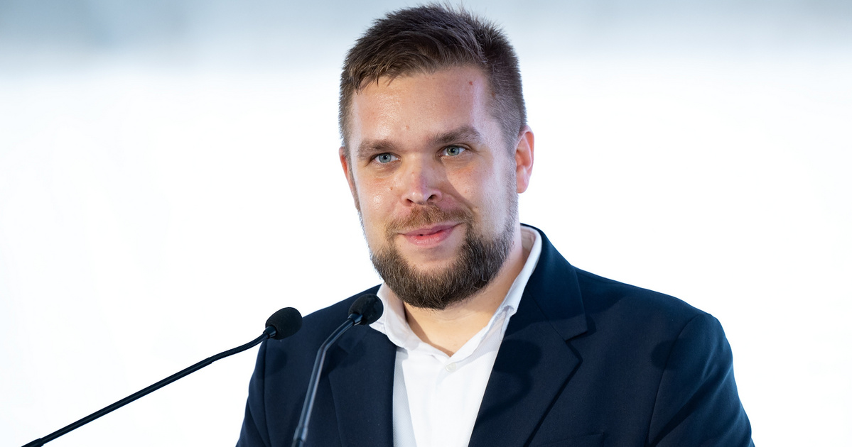 Nem csitul a győri botrány: a polgármester szerint mindenkit hülyének néz a cég, ahonnan eltűnt 1,7 milliárd forint