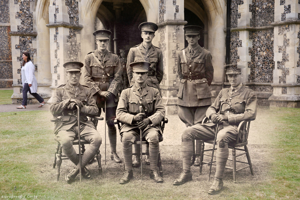 Brit katonák a Lancing College Officer tisztképzőjében, West Sussexben, 1917 körül.
