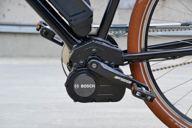 Az Bosch hibrid kerékpár motorjain már egy egységből áll az egész motor, ez az előző generációs hajtás