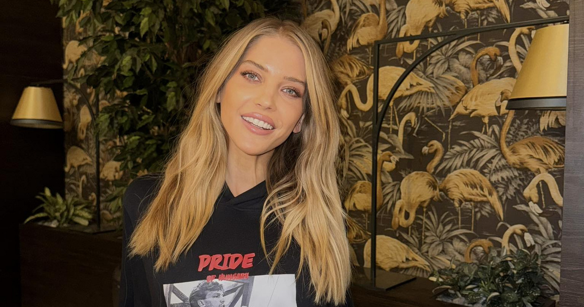 Szabó Zsófi Orbán Viktort ábrázoló, Pride of Hungary-s pulóverben közölte, jó oldalon áll