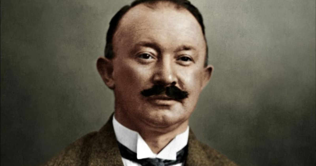 Sötét múlt vetül az öltönykirály Hugo Bossra, aki a nácikat öltöztette