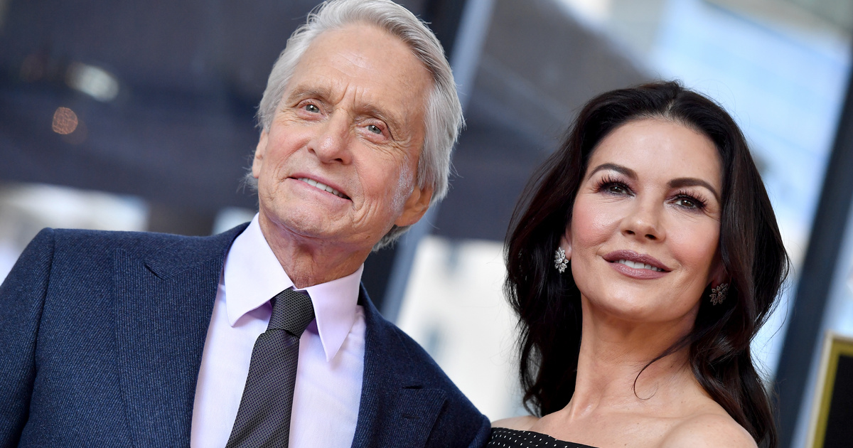 Michael Douglas és Catherine Zeta-Jones lánya maga a tökély volt fekete estélyijében: a 22 éves Carys álomszép nő