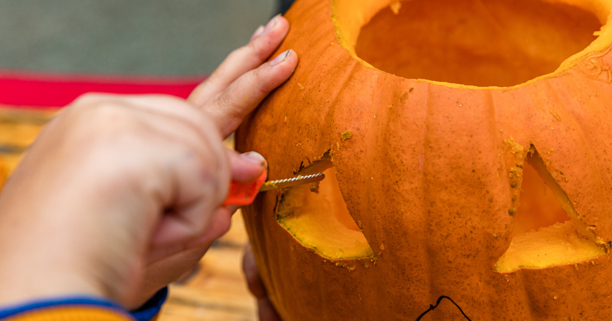 Elszabadultak az indulatok a polgármester Facebook-oldalán, miután betiltotta a halloweeni tökfaragást