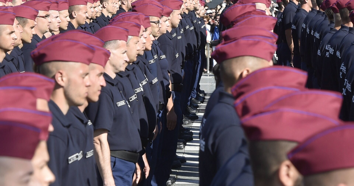 Index – Belföld – Miért fokozta le szinte minden híradás a nemrég elhunyt rendőr tábornokot?