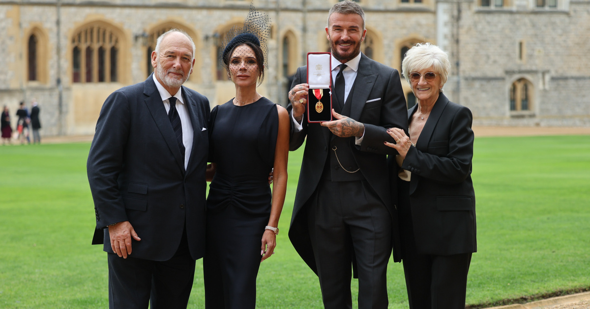 Kelj fel, Sir David! – Károly király lovaggá ütötte Beckhamet, az angol futball ikonikus alakját