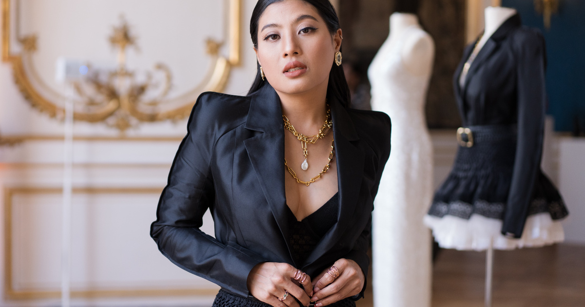 A 38 éves thai hercegnő merész szettekben hódít – Hasvillantós felsőket és rövidnadrágokat is bevállal