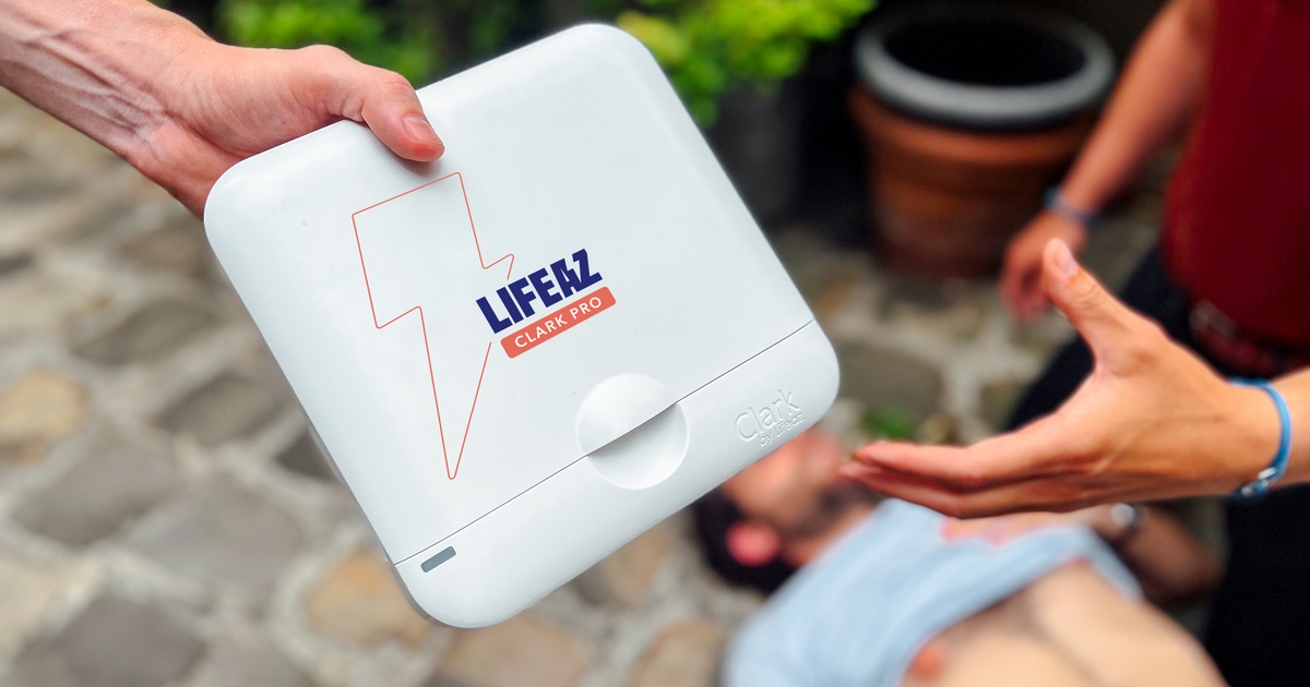 Index – Belföld – Már minden Tesco áruházban elérhető automata defibrillátor