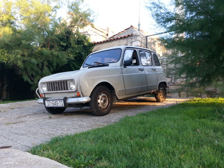Renault IV