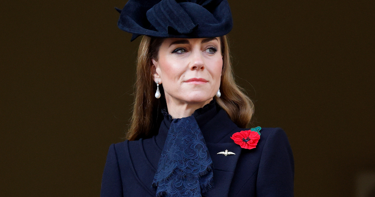 Katalin Diana kedvenc ékszerét viselte, miközben Kamilla oldalán jelent meg: friss fotókon a hercegné