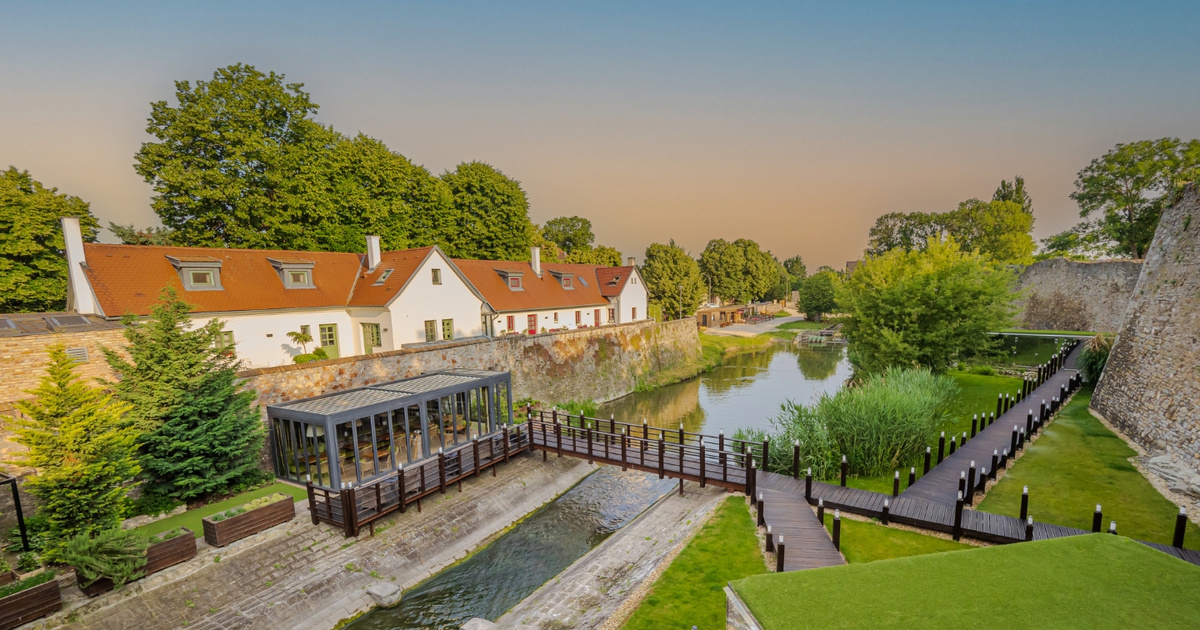 Őszi mesevilág kevesebb mint egy órára Budapestről: Tata varázslatos táját barangoltuk be