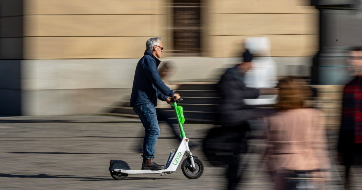 Index – Belföld – Eddig senki nem szabályozta, most mindenki beleszólhat – a 10 millió rollerszakért…
