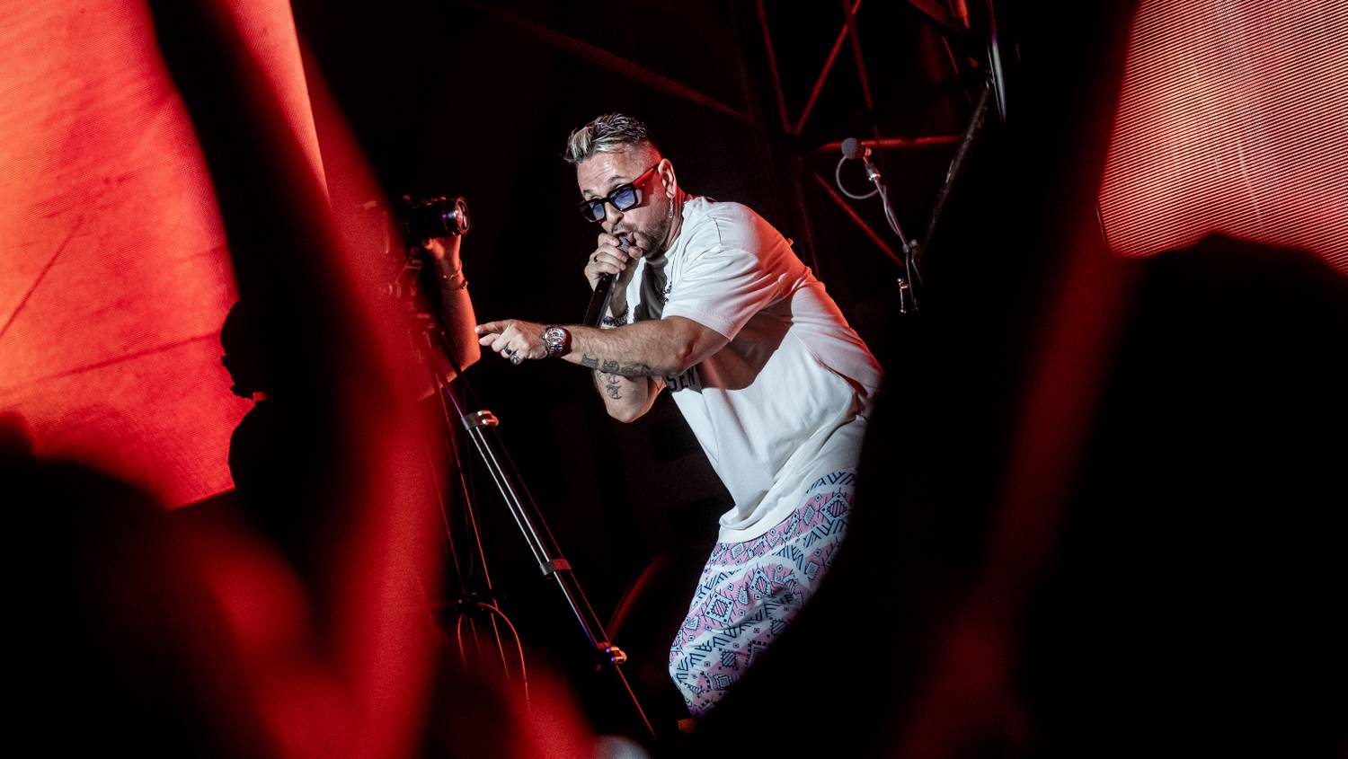 Le sem tagadhatnák egymást: Majka nagyobbik fia a 14. születésnapját ünnepelte