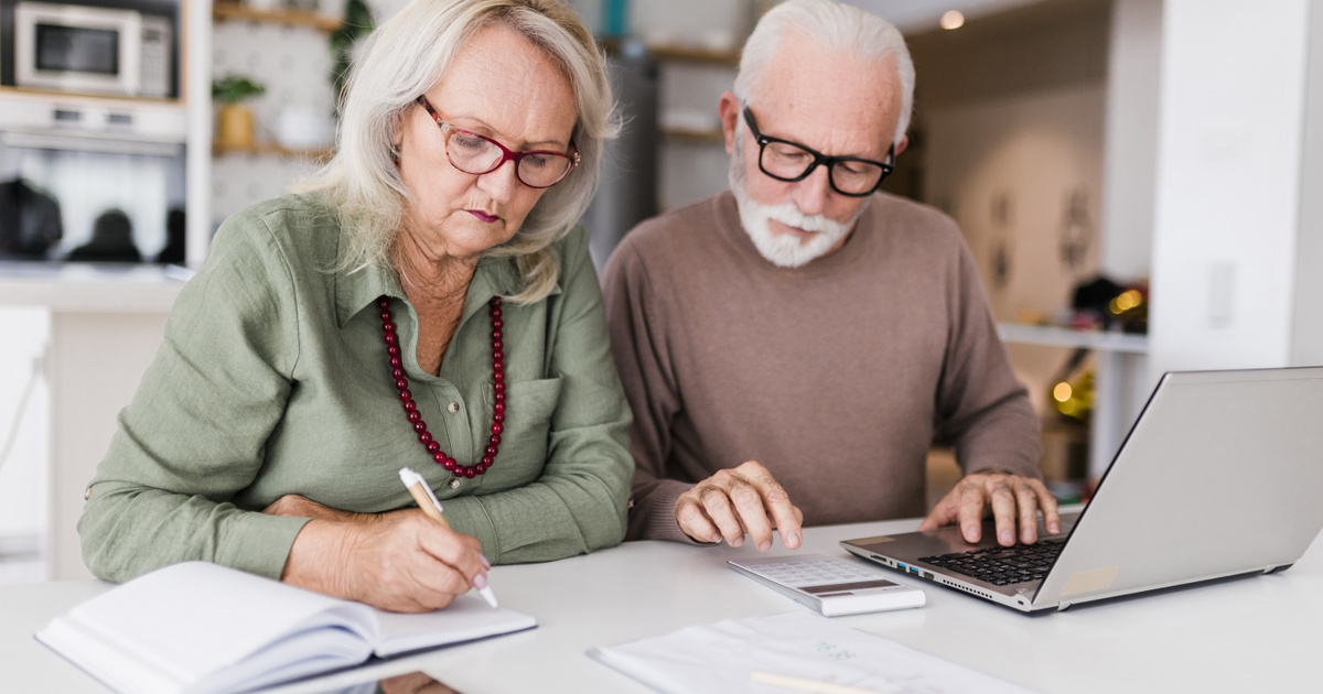 Ennyi lehet a 14. havi nyugdíj jövőre: sokan meg fognak lepődni az összegen