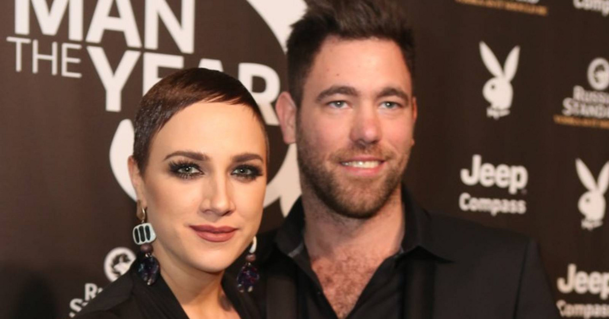 Tóth Gabi és Krausz Gábor kislánya így táncol a tévé előtt: Hannaróza elképesztően nagy már