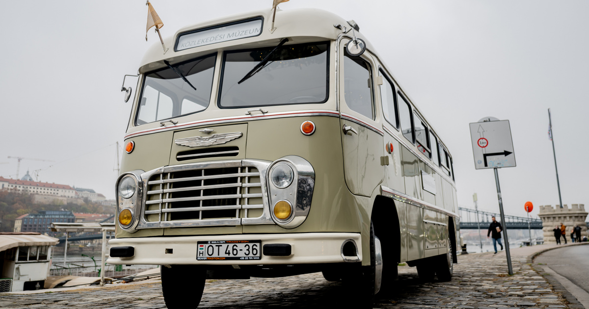 Mindenki csak bámult: 50 milliós guruló legendákkal utazhatunk Budapest utcáin