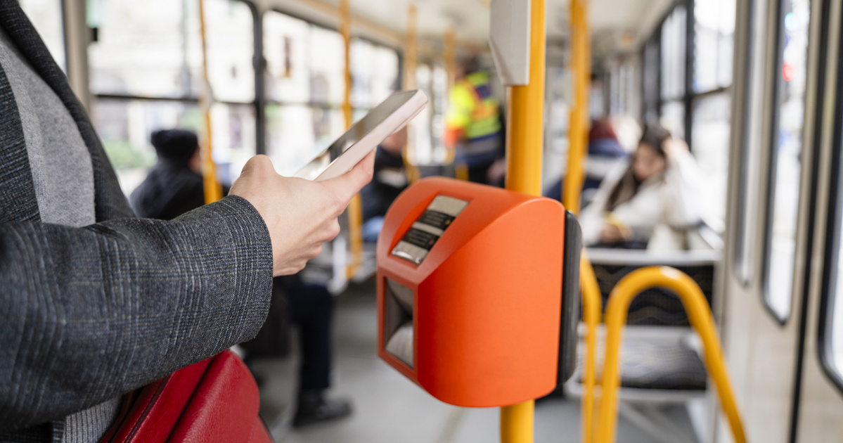 Megváltozik a jegyvásárlás Budapesten: mutatjuk, holnaptól mire számíthatnak az utasok