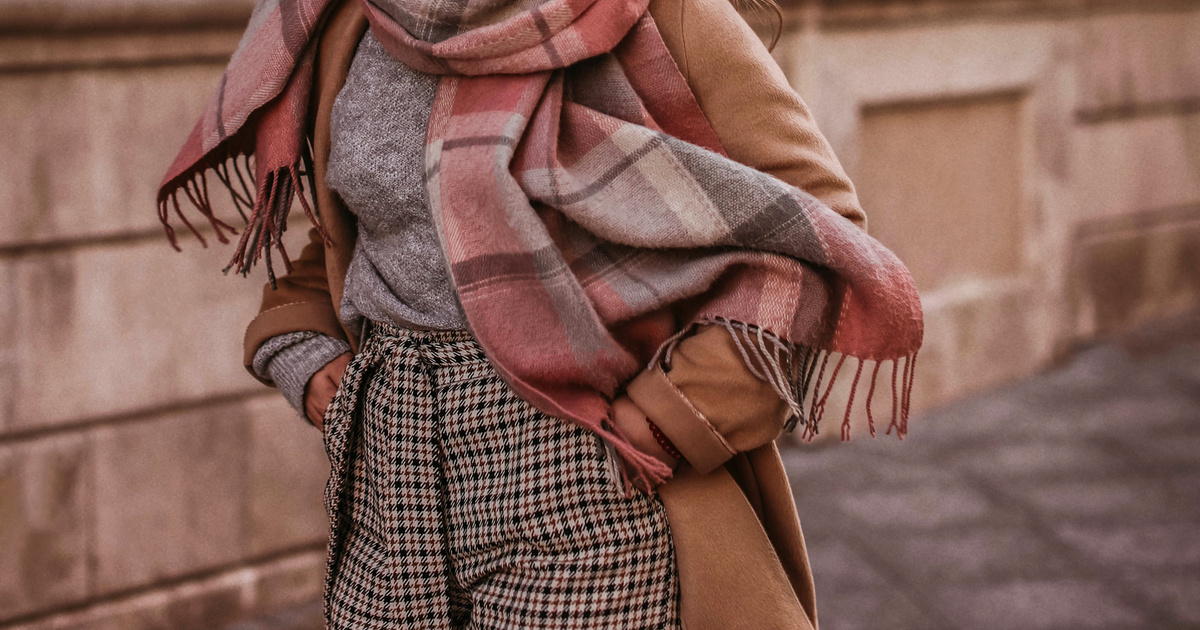 Felejtsd el a farmerod: ennél a nadrágtípusnál nem lesz menőbb télen