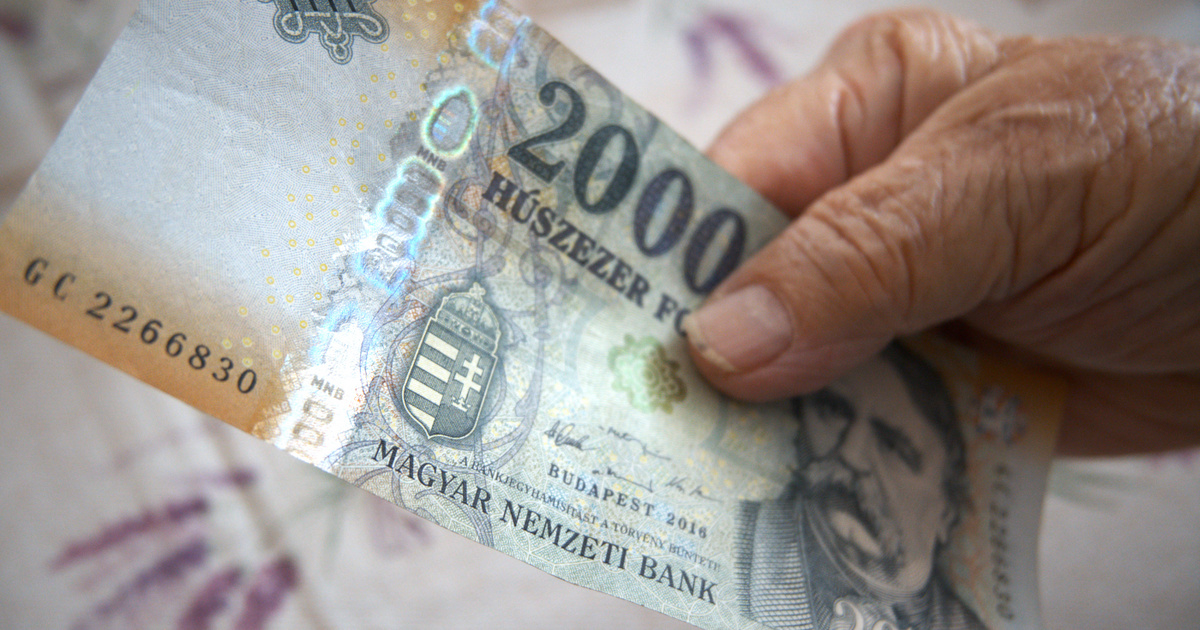 Bevezetik a 14. havi nyugdíjat 2026-tól: kiderült, hogy kinek jár és hogy mennyi lesz