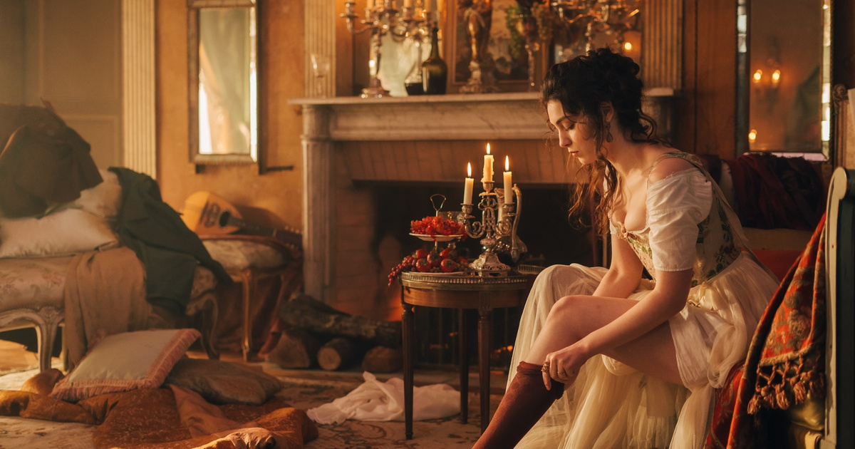 Ennél több vetkőzés el sem férne ebben az új 18+-os sorozatban