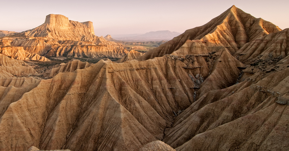A lélegzeted is eláll, ha meglátod Európa sivatagát: így néz ki az egyedülálló holdbéli táj