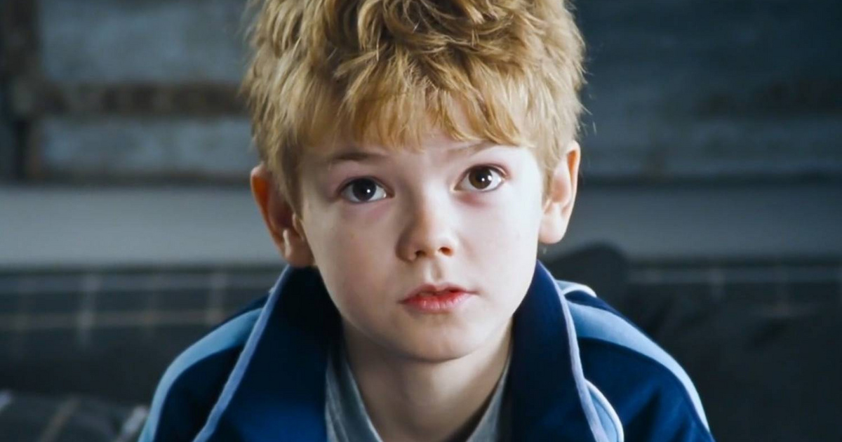 Az Igazából szerelem cuki kisfiúja volt: Thomas Brodie-Sangster és Elon Musk exneje már egy éve házasok