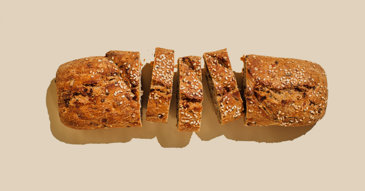 Tényleg egészségesebb, amire rá van írva, hogy teljes kiőrlésű? A valóság sokakat meglephet