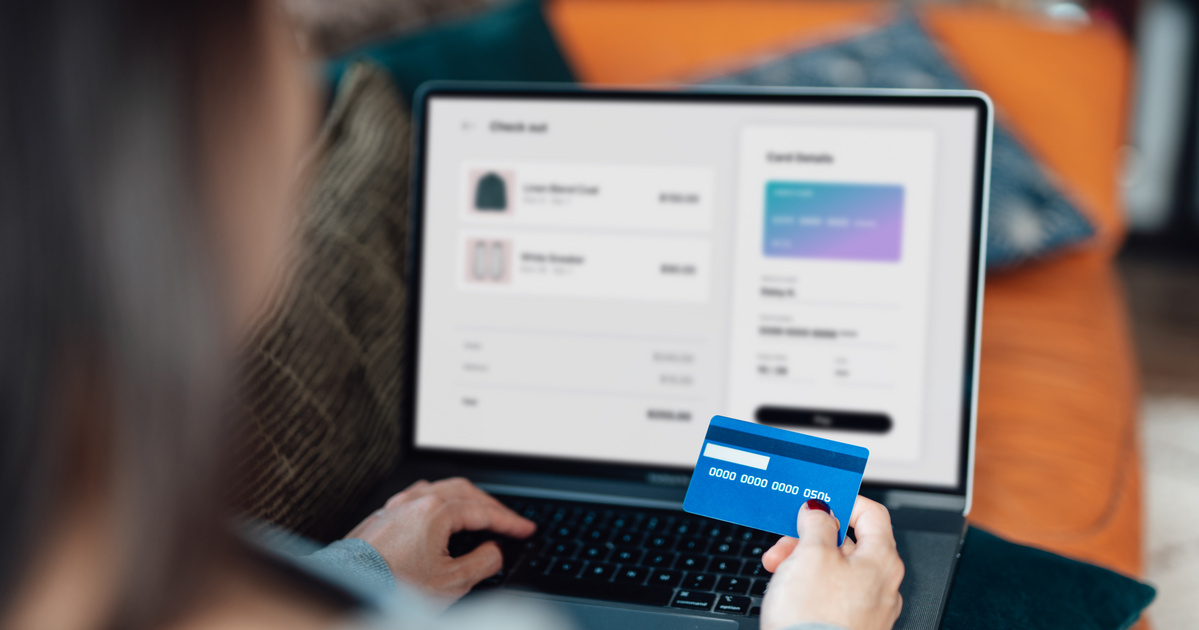 Félnapos országos leállás jön az egyik legnagyobb hazai banknál: az internetes vásárlás sem fog működni