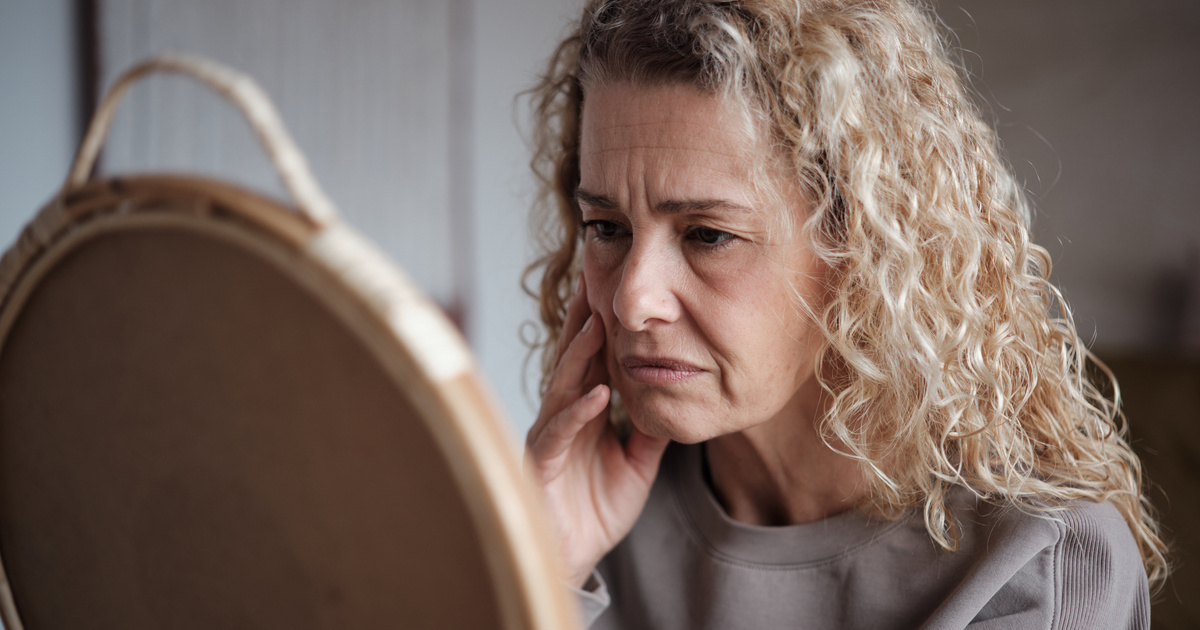 Mindennap csinálod, pedig durván öregszik tőle az arcod: ijesztő jelenségre figyelmeztetnek a kutatók