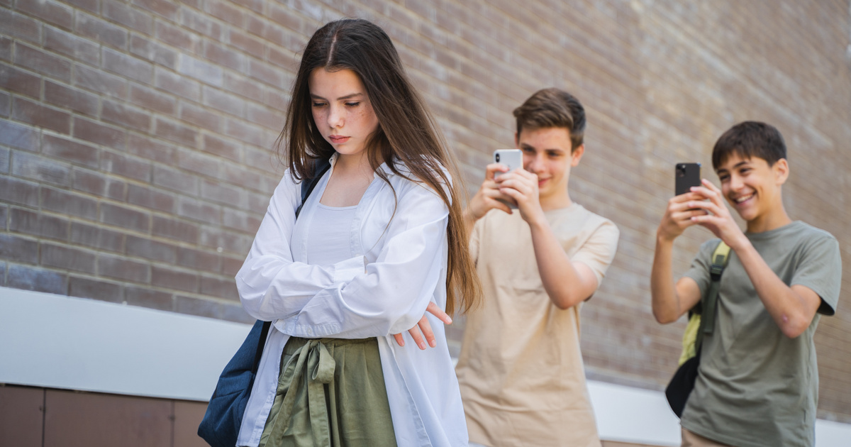 Kiderítették a kutatók, miért viseli meg a lányokat ennyire a kamaszkor