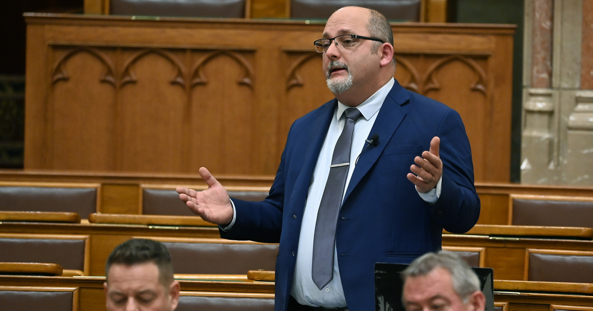 Index – Belföld – „B*szd meg, hát a kezemben volt” – Csárdi Antal kiakadt a Parlamentben Lantos Csab…