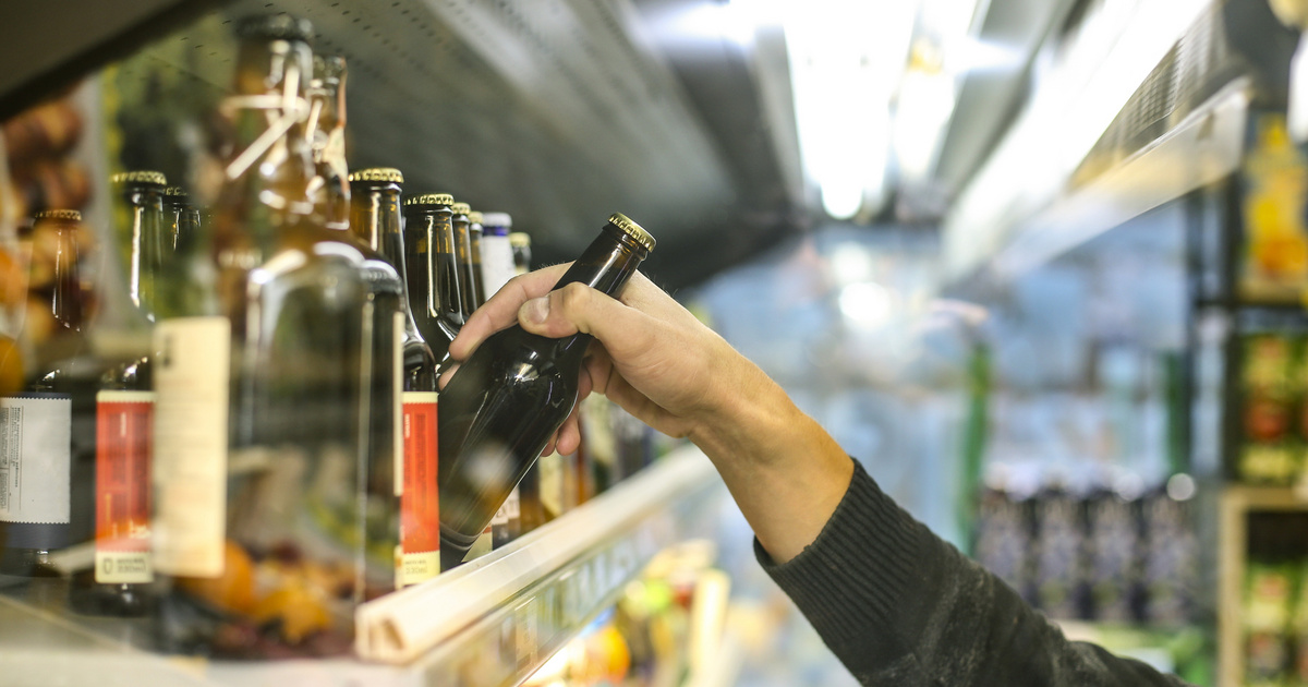 Kellemetlen meglepetés érhet, ha ilyen sört veszel: erre figyelj, mielőtt kosárba teszed