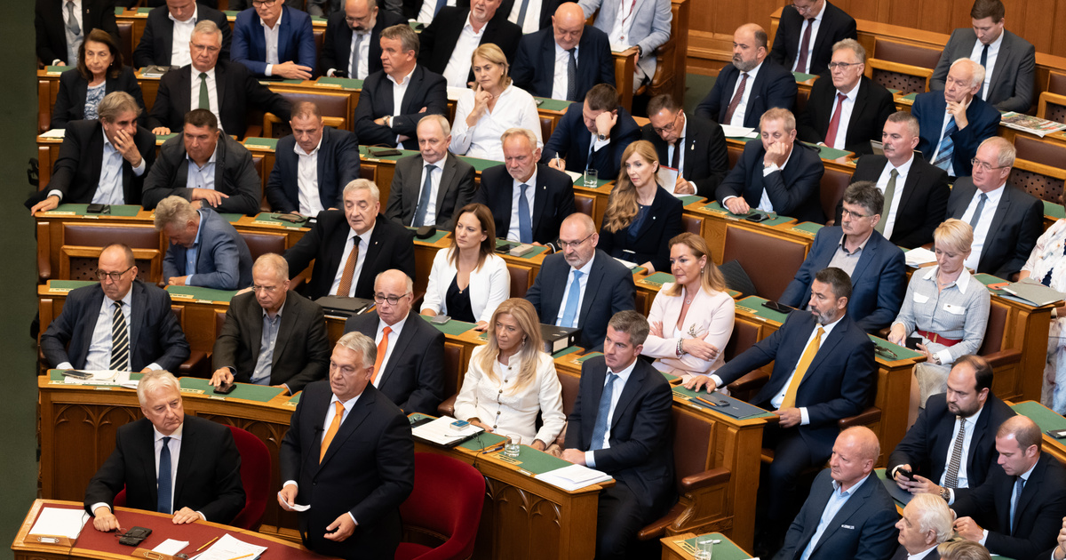 Index – Belföld – A Political Capital szerint kettős stratégia látszik a kormány részéről a választá…