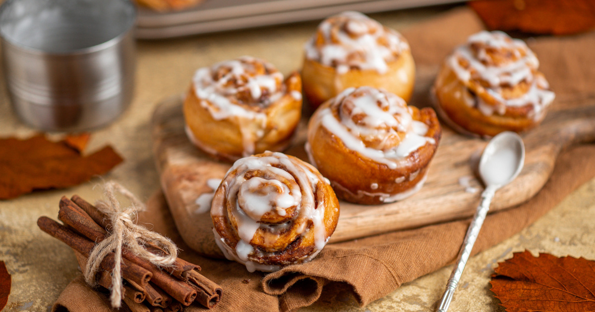 Ez a mennyei karácsonyi fahéjas tekercs csak 200 kalória: cukor nélkül készül