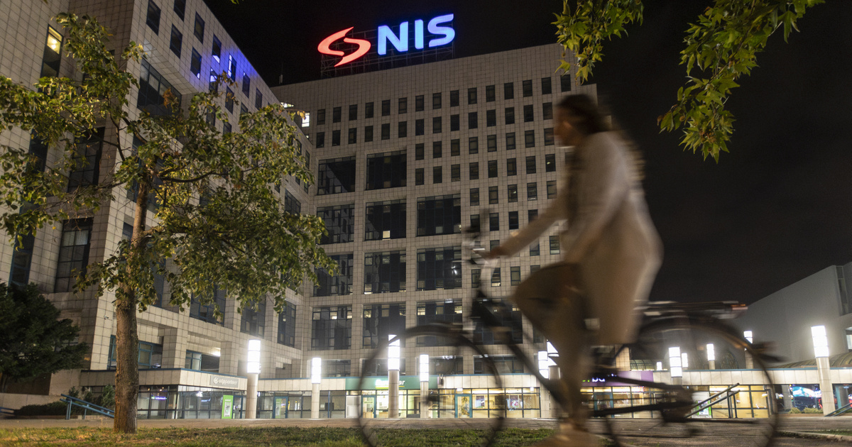 Leáll a szerb olajfinomító, elkerülhetetlennek tűnik az üzemanyag-válság a szomszédban