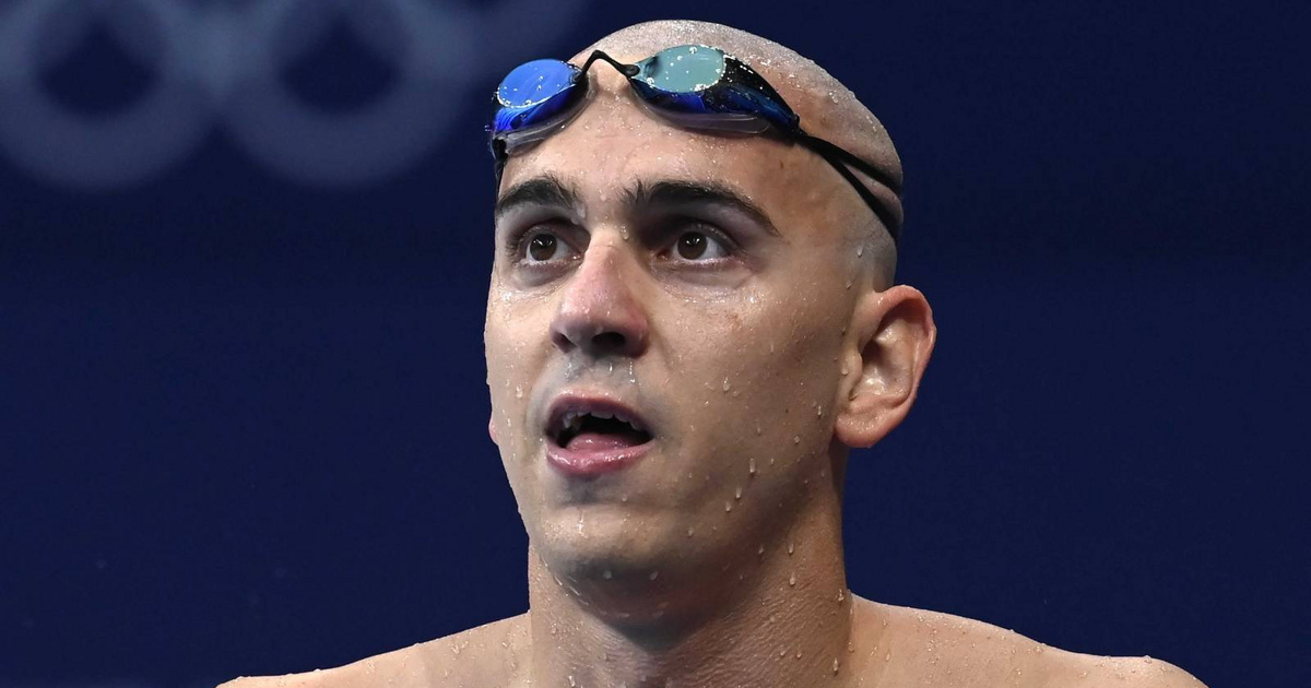 40 éves lett Cseh Laci: villanyszerelőként hosszú hajjal nem lehet felismerni