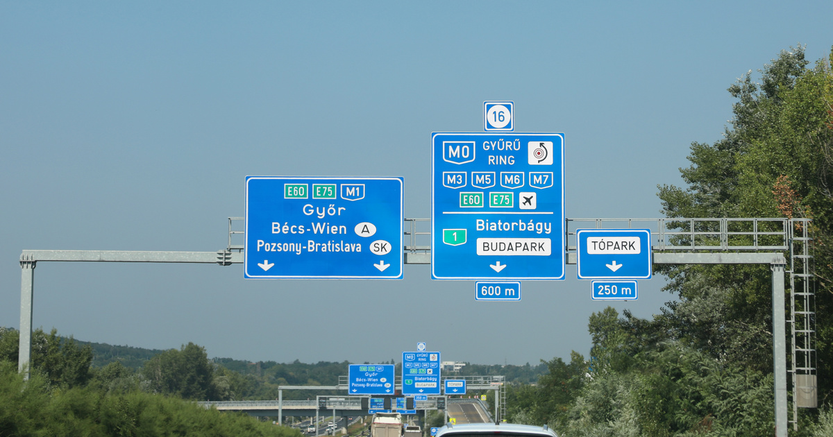 Ennyit emelkedhet az autópálya-matricák ára jövőre: rossz és jó hír is jött az autósoknak