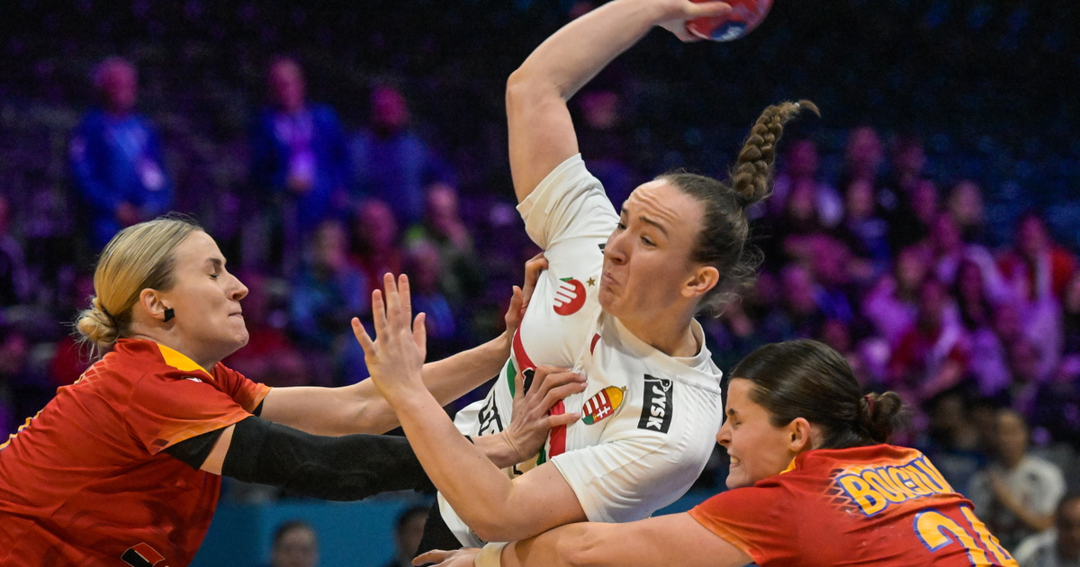 Románia legyőzésével nagy lépést tett a vb-negyeddöntőbe jutás felé a magyar válogatott